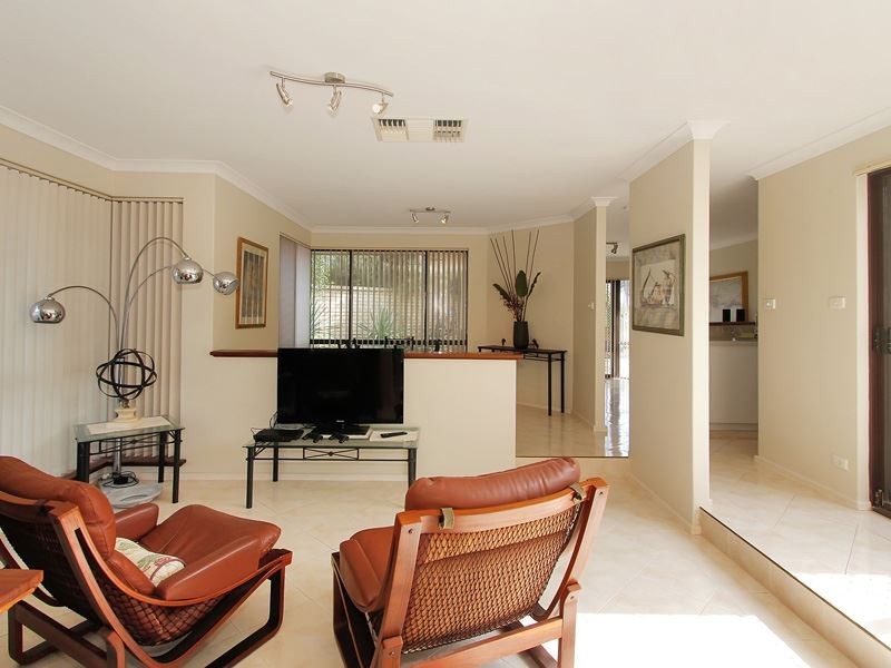 1 Green Court, Kardinya WA 6163