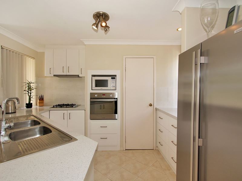 1 Green Court, Kardinya WA 6163