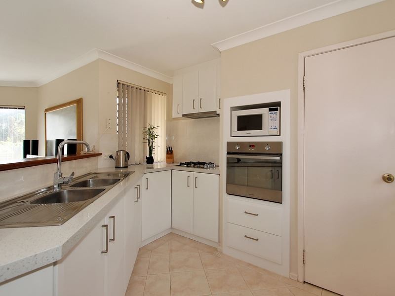 1 Green Court, Kardinya WA 6163