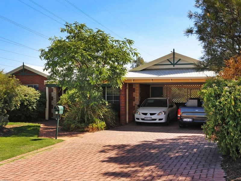 15 Michigan Heights, Success WA 6164