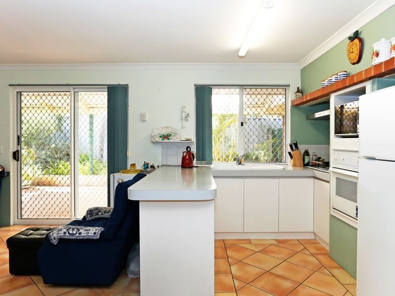 15 Michigan Heights, Success WA 6164