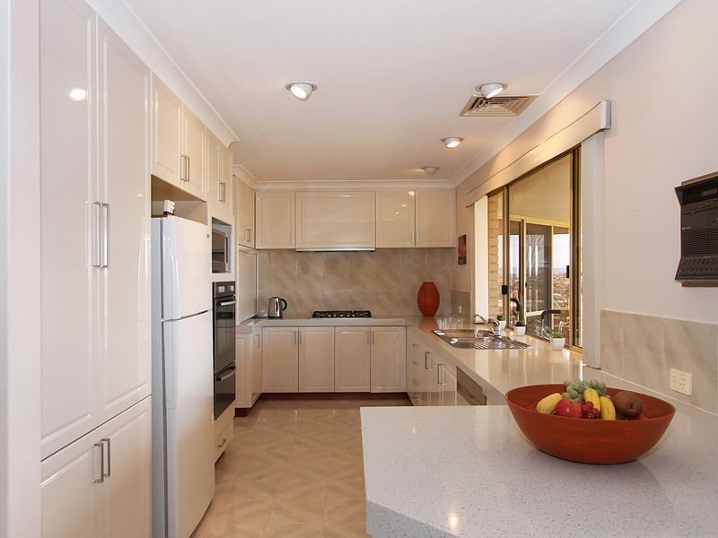 14 Whelan Road, Kardinya WA 6163