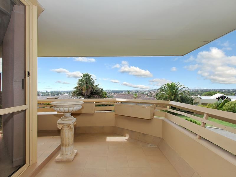 14 Whelan Road, Kardinya WA 6163