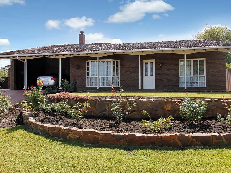 12 Norfolk Court, Bateman WA 6150