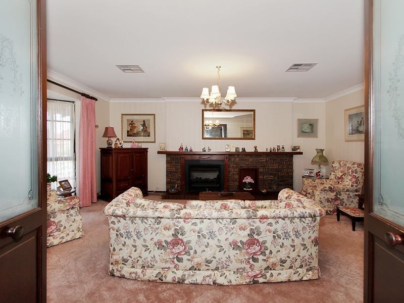 12 Norfolk Court, Bateman WA 6150