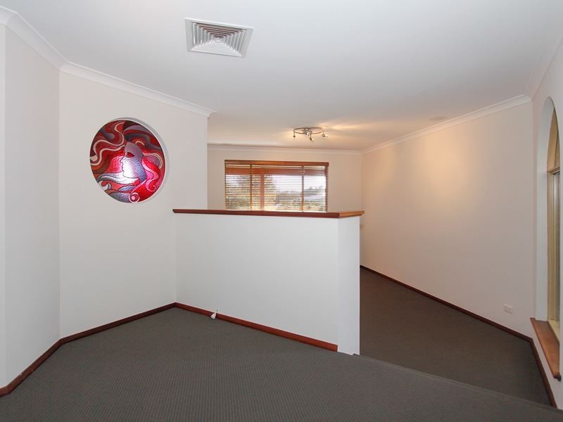 13 Alsop place, Kardinya WA 6163