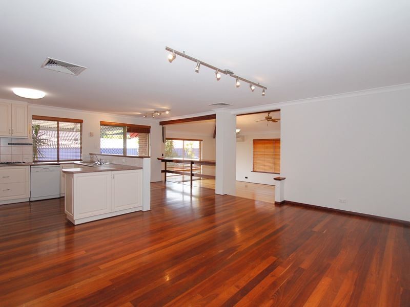 13 Alsop place, Kardinya WA 6163
