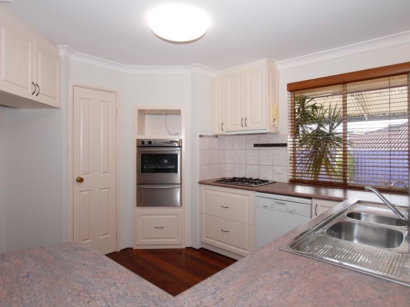13 Alsop place, Kardinya WA 6163