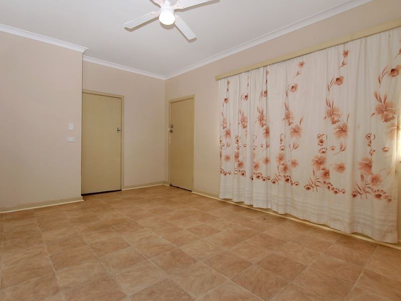 15 Coolbellup Avenue, Coolbellup WA 6163