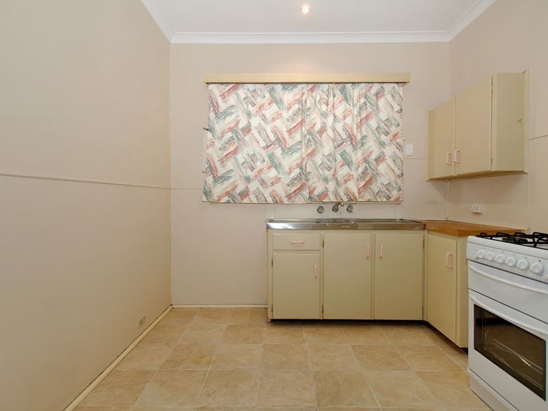 15 Coolbellup Avenue, Coolbellup WA 6163