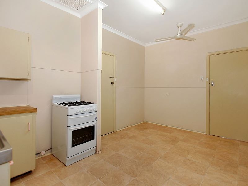 15 Coolbellup Avenue, Coolbellup WA 6163