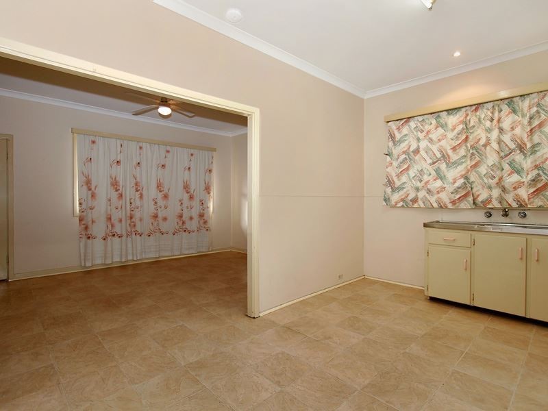 15 Coolbellup Avenue, Coolbellup WA 6163