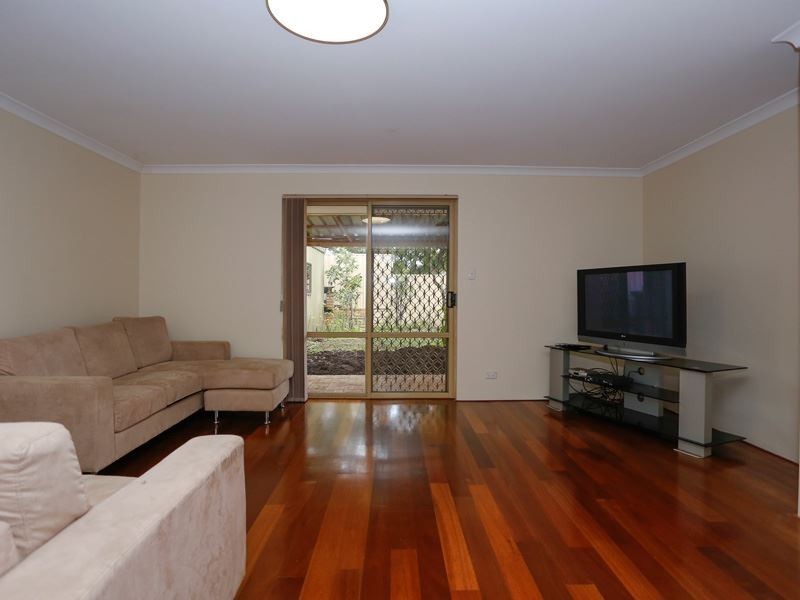 96 Bolderwood Drive, South Lake WA 6164