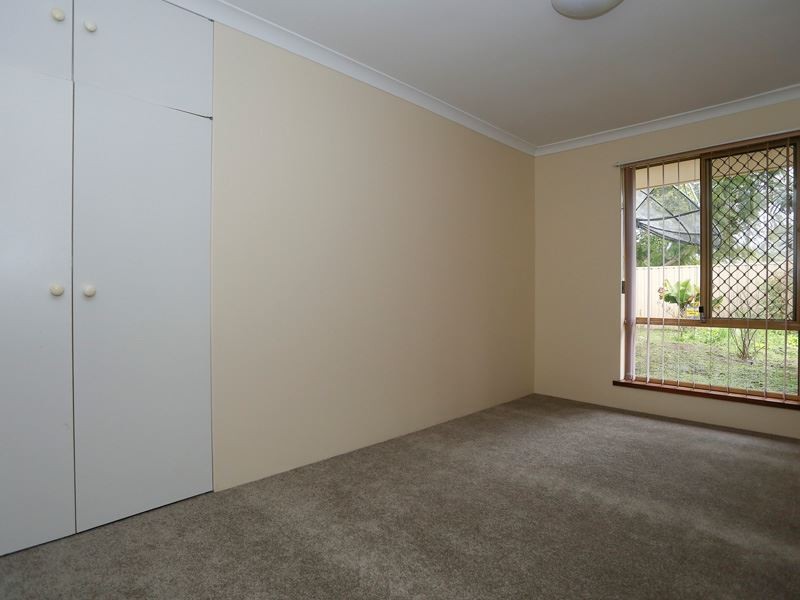 96 Bolderwood Drive, South Lake WA 6164