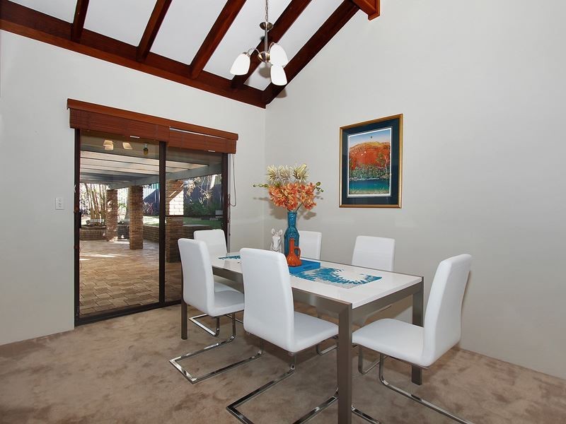 16 Barblett Way, Kardinya WA 6163