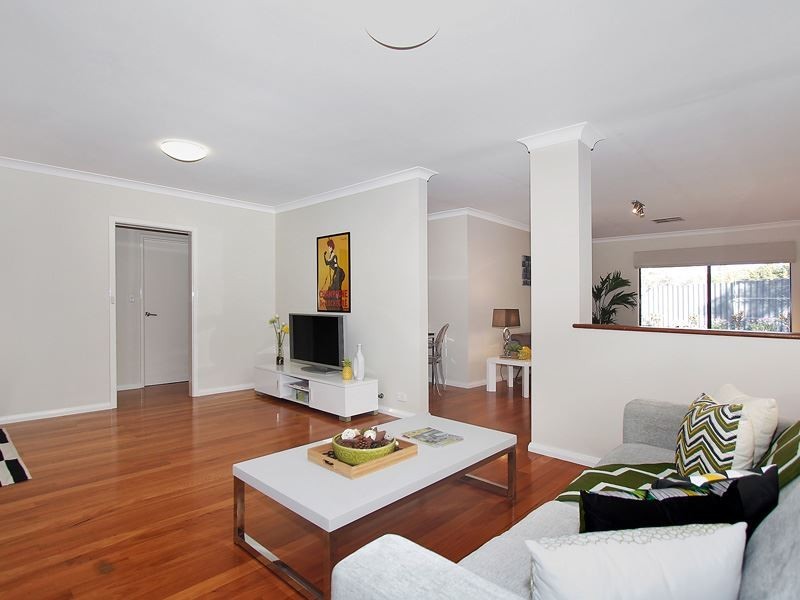16 Barblett Way, Kardinya WA 6163