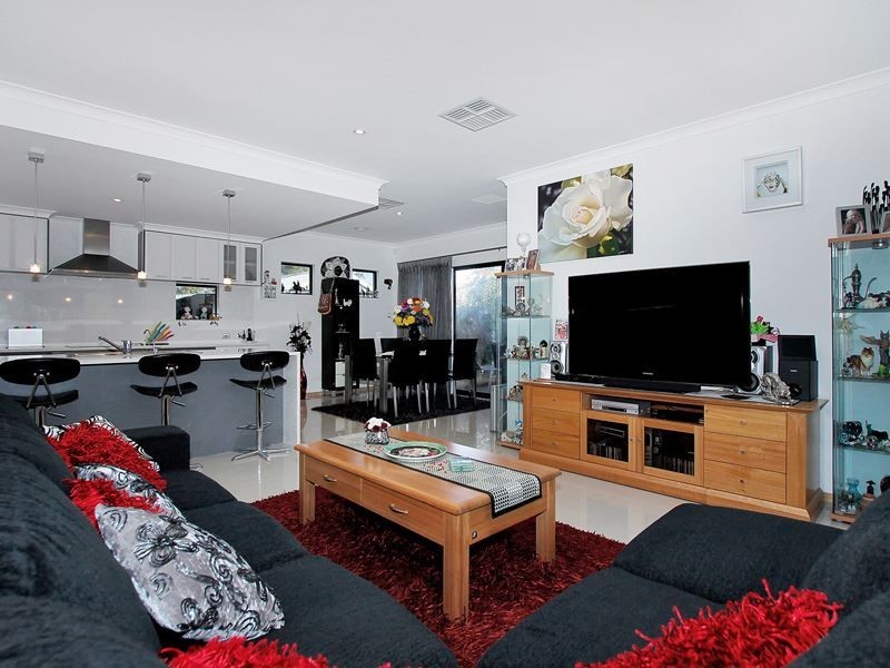 12B Hutchings Way, Kardinya WA 6163