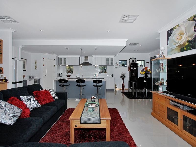 12B Hutchings Way, Kardinya WA 6163