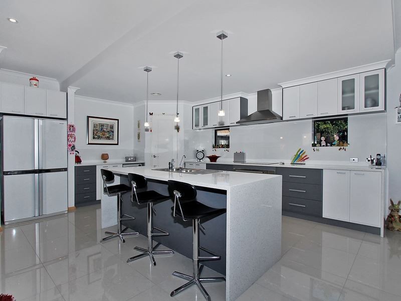 12B Hutchings Way, Kardinya WA 6163