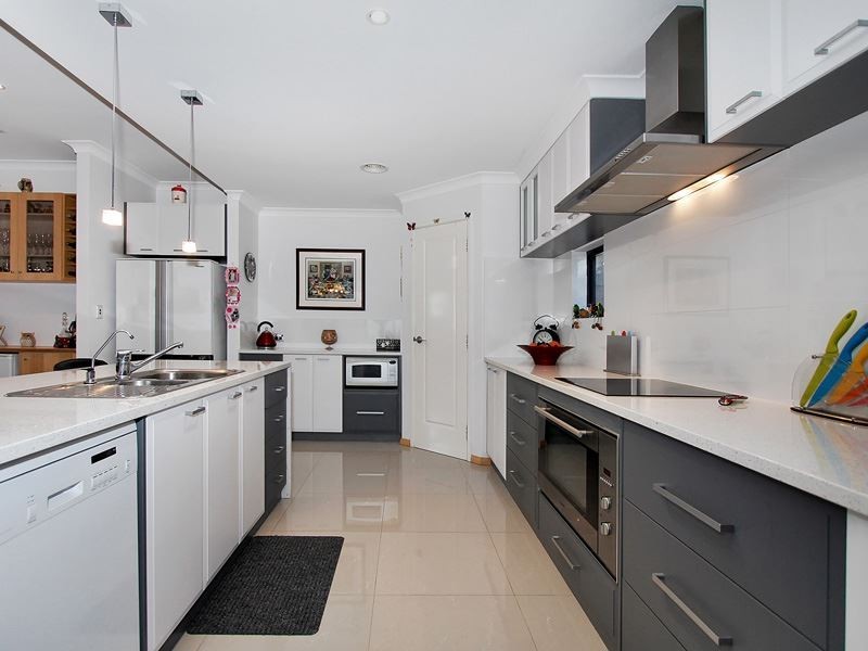 12B Hutchings Way, Kardinya WA 6163