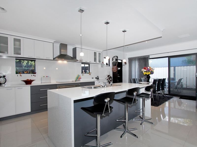 12B Hutchings Way, Kardinya WA 6163