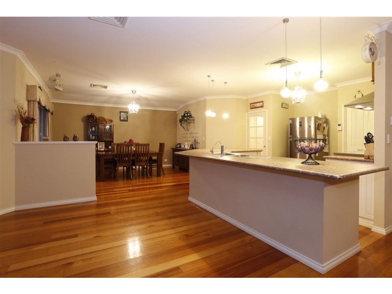 13 Hunter Way, Bertram WA 6167