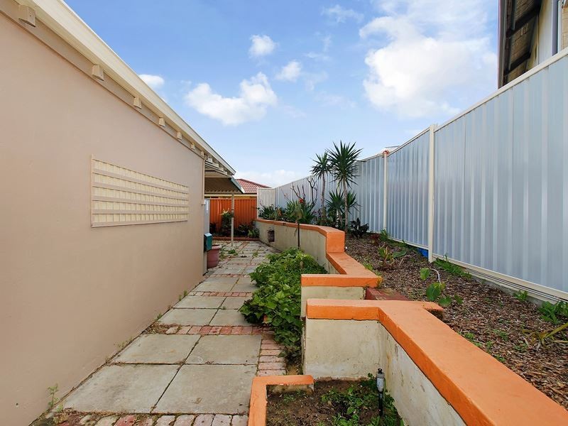 63 Leonard Way, Spearwood WA 6163
