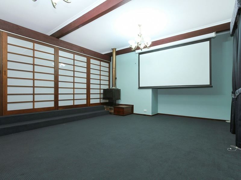 18 Stoddart Way, Bateman WA 6150