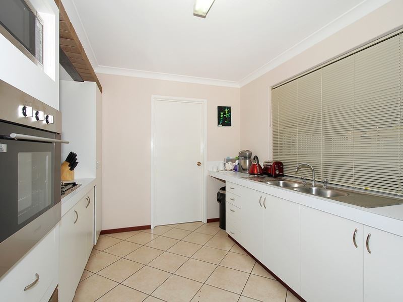 3 Paton Place, Samson WA 6163