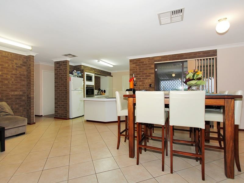 3 Paton Place, Samson WA 6163