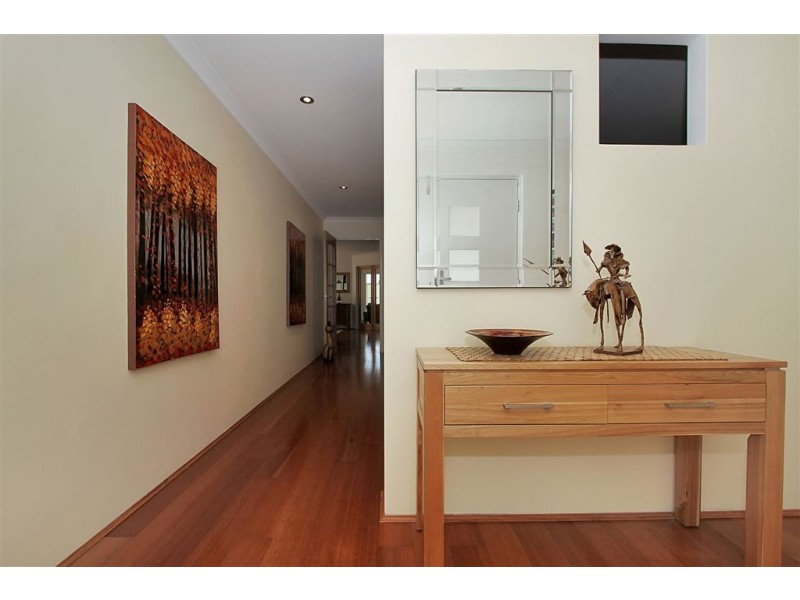 11 Staaten Street, Hammond Park WA 6164