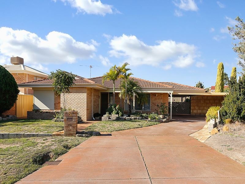 5 Green Court, Kardinya WA 6163