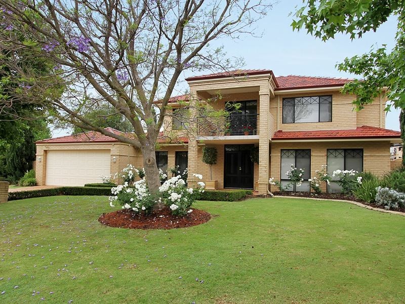 66 Peterborough Circle, North Lake WA 6163