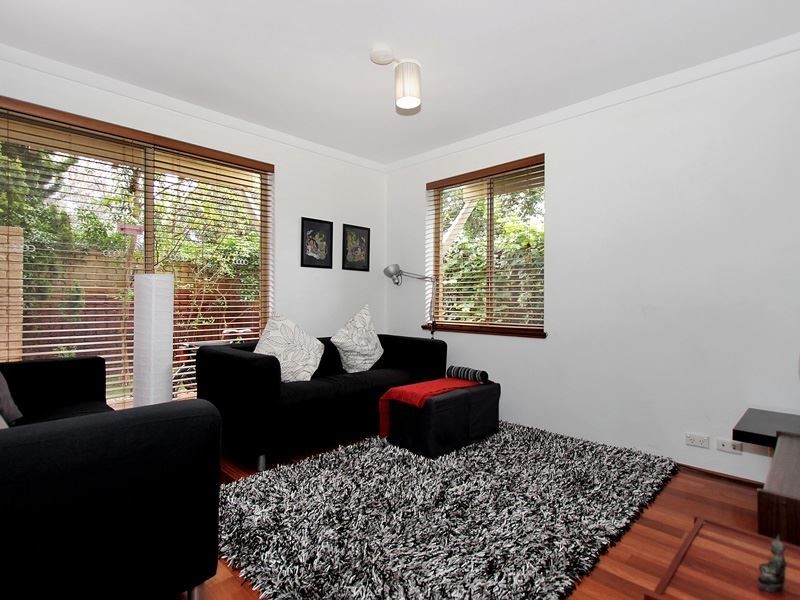 130/2 Wall Street, Maylands WA 6051