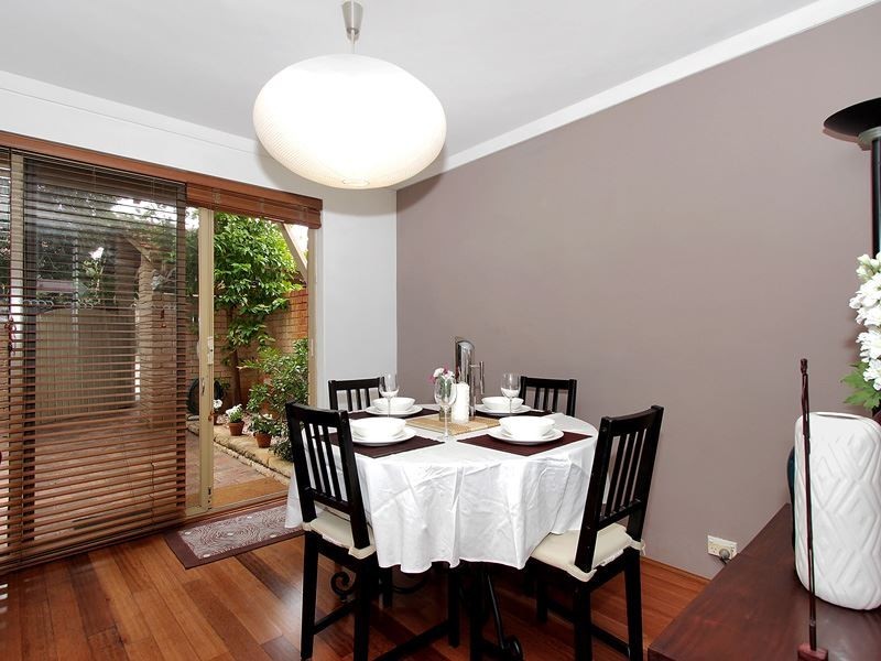 130/2 Wall Street, Maylands WA 6051