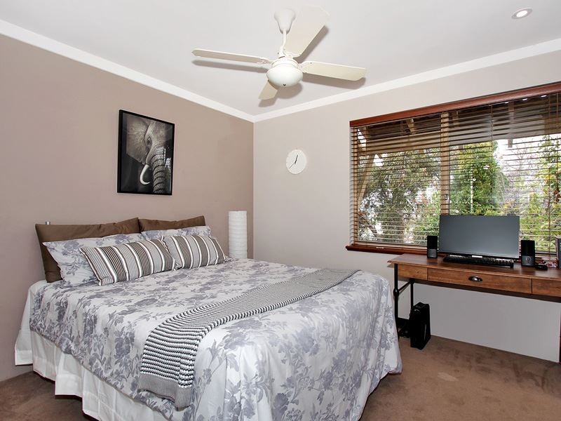 130/2 Wall Street, Maylands WA 6051