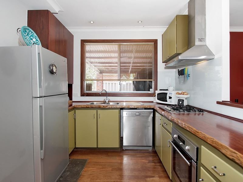 26 Hargreaves Road, Coolbellup WA 6163