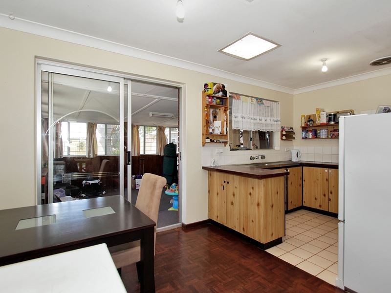 17 Gribble Avenue, Armadale WA 6112