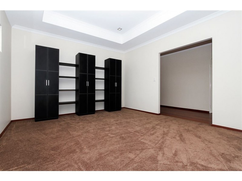 33 Baumea Turn, Hammond Park WA 6164