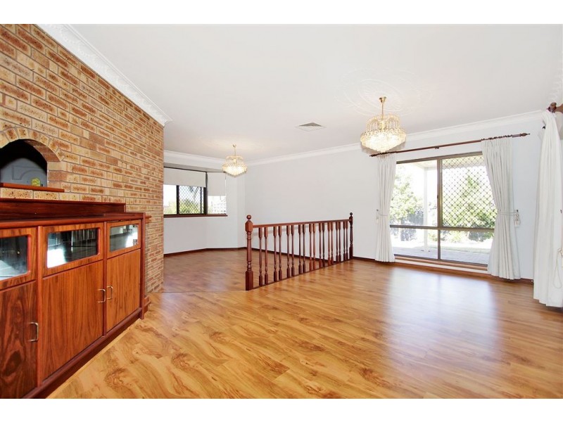 16 Cumbor way, Samson WA 6163