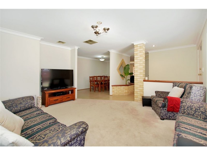 44 Underwood Grove, Kardinya WA 6163