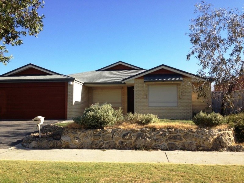 10 Baler Court, Hammond Park WA 6164