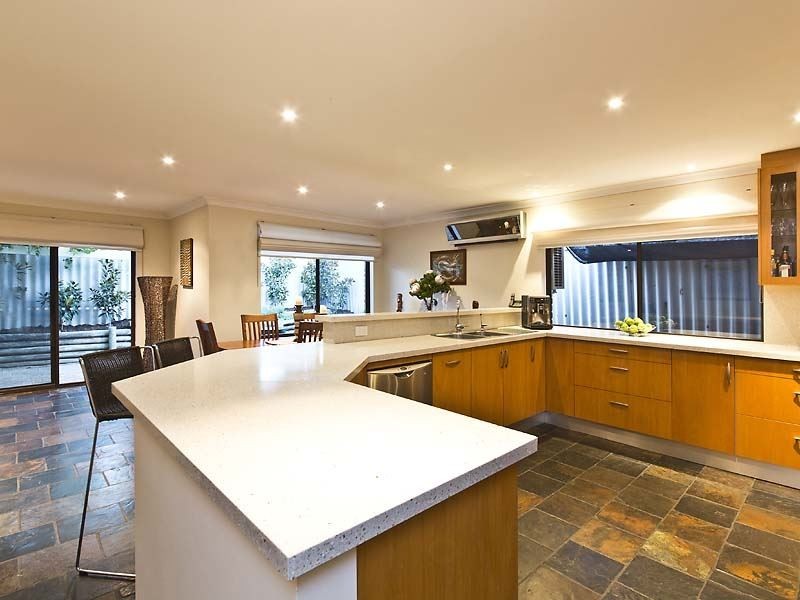 64 Marshall Way, Samson WA 6163