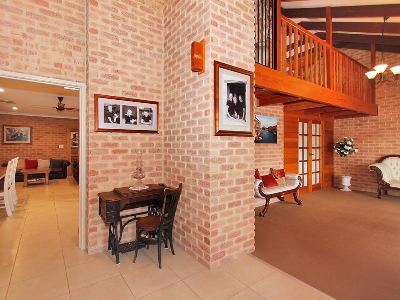 37 Sowden Drive, Samson WA 6163