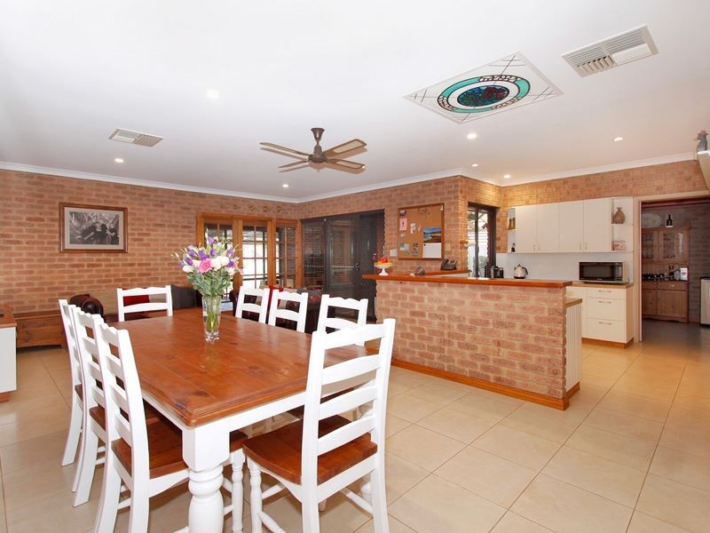 37 Sowden Drive, Samson WA 6163