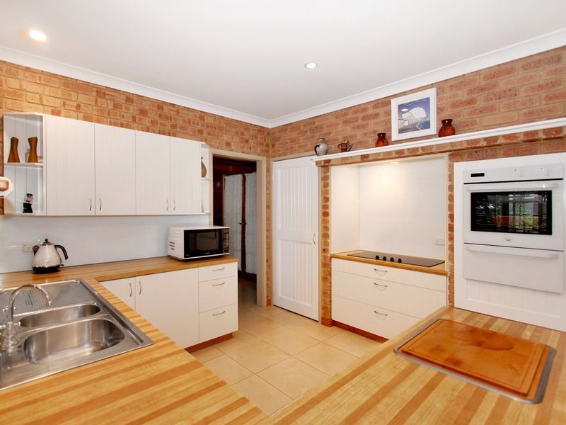 37 Sowden Drive, Samson WA 6163