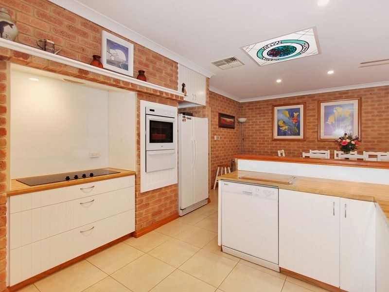 37 Sowden Drive, Samson WA 6163