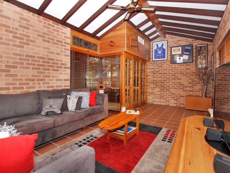 37 Sowden Drive, Samson WA 6163