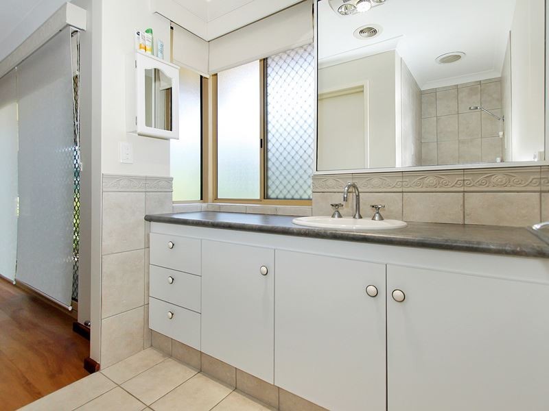 36 Sowden Drive, Samson WA 6163