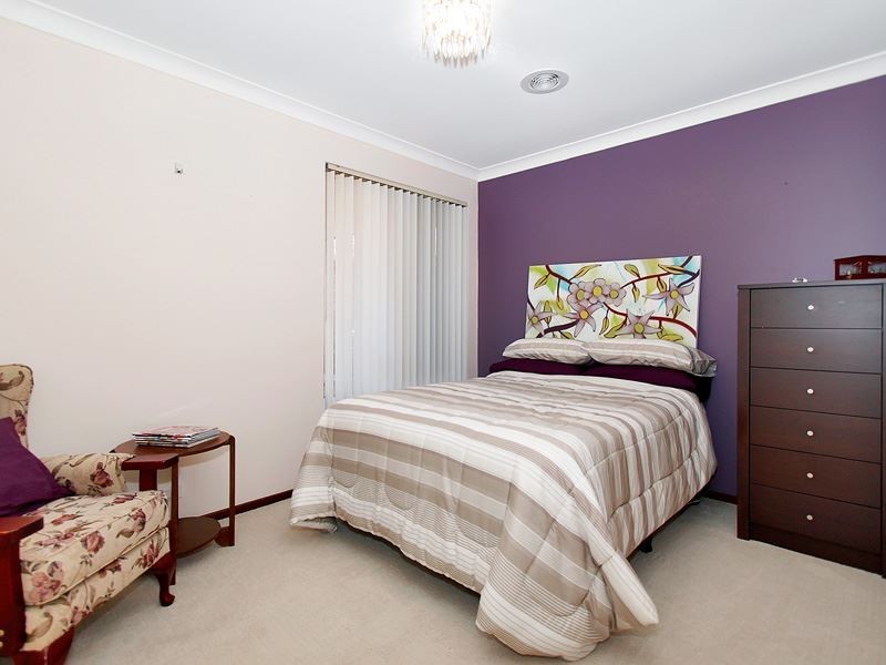 36 Sowden Drive, Samson WA 6163